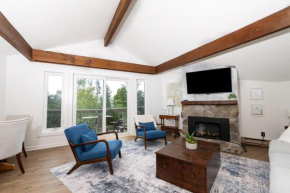 Newly Renovated Trailside Perch on Bromley Mountain